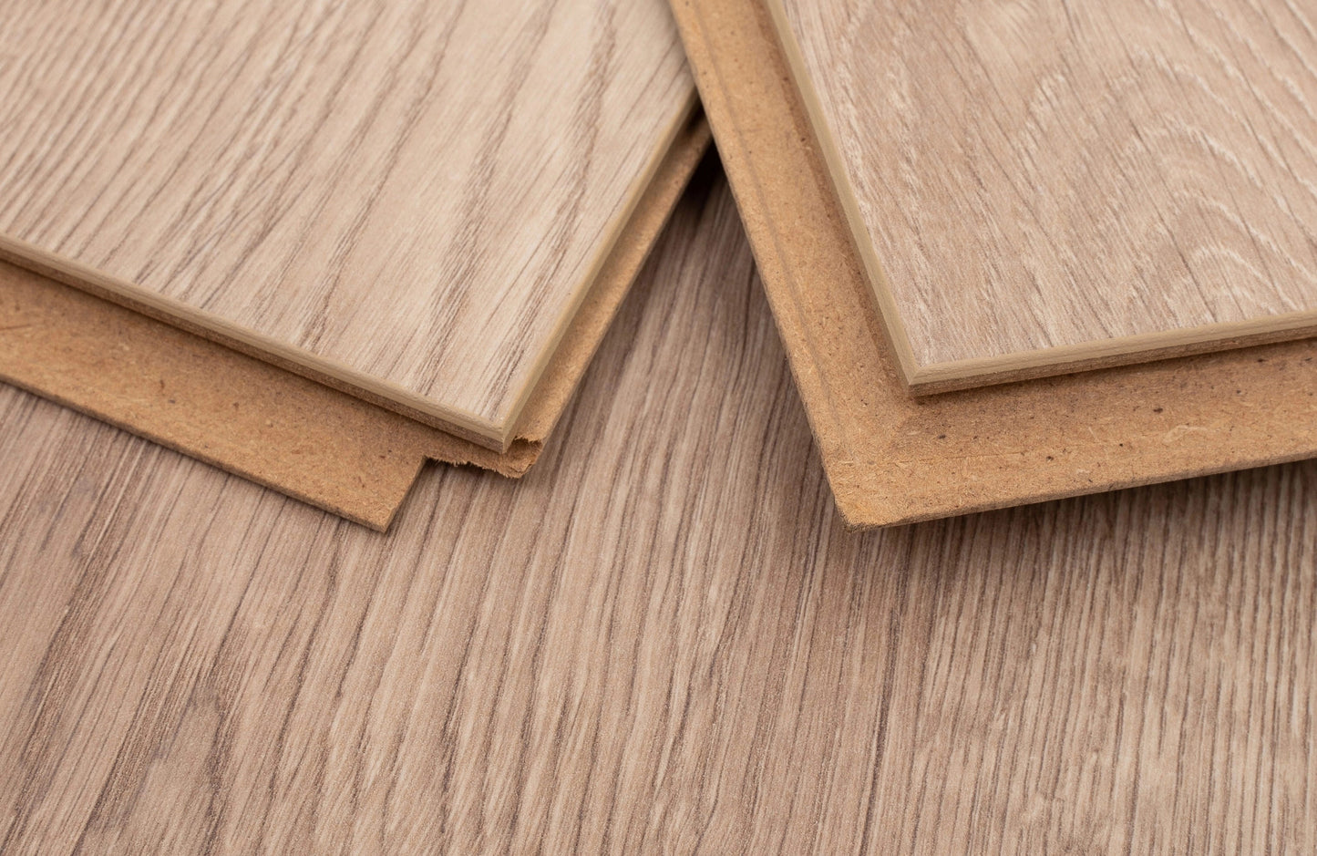 agt-effect-12mm-laminate-flooring-solvane-1