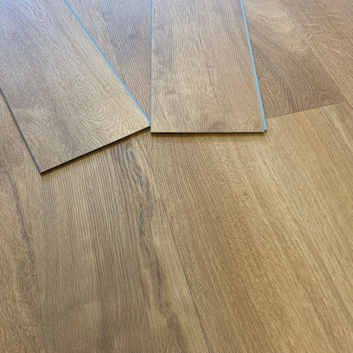 Waterproof Savannah Oak Plank LVT Rigid Core SPC 5.2mm Click Luxury Vinyl Tile Flooring