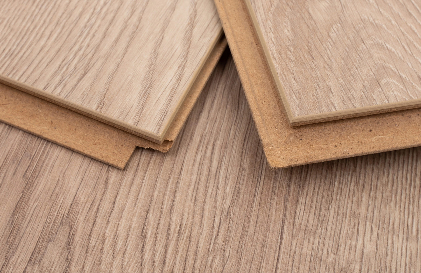 AGT Effect 12mm Laminate Flooring – Solvane