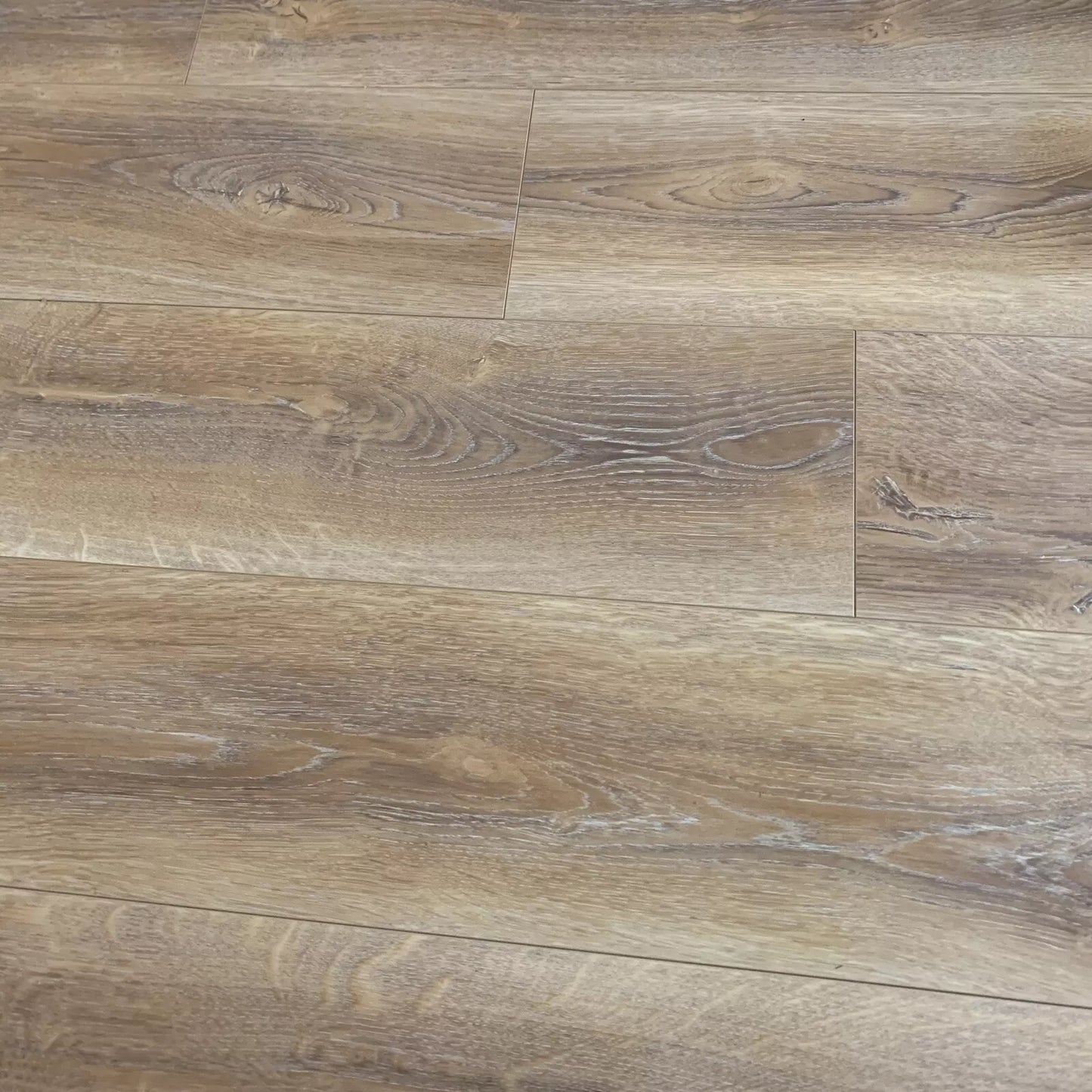 High Gloss Barrel Oak 8mm Laminate Flooring