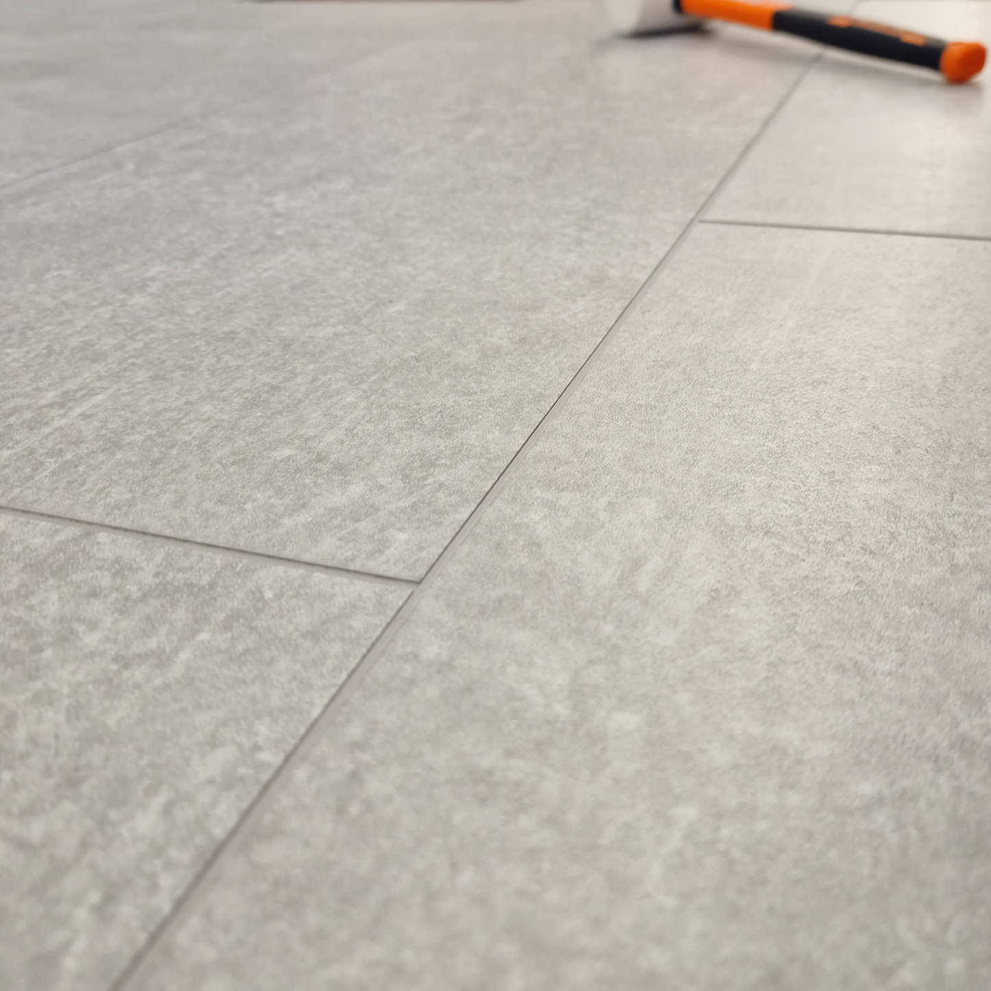 Modena Silverstone Oak Plank LVT Rigid Core SPC Click Luxury Vinyl Tile Flooring