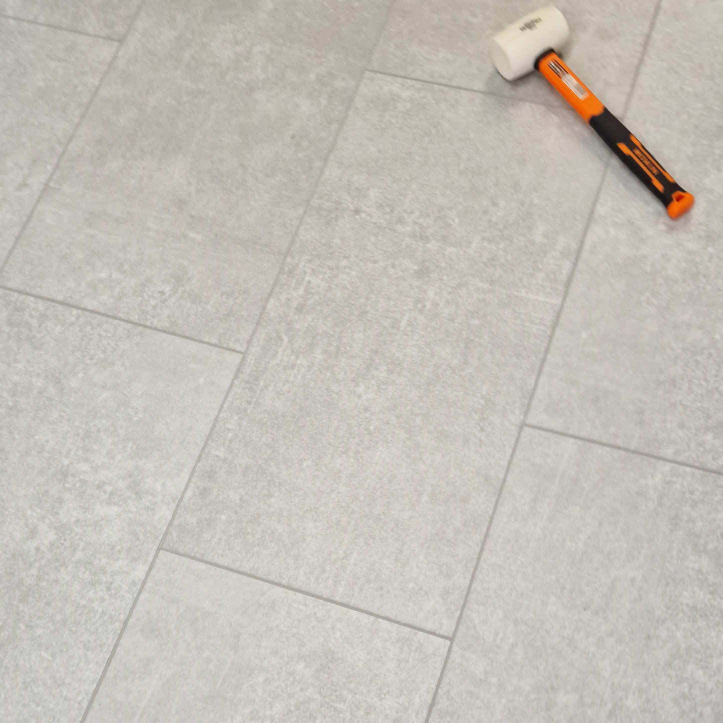 Modena Silverstone Oak Plank LVT Rigid Core SPC Click Luxury Vinyl Tile Flooring