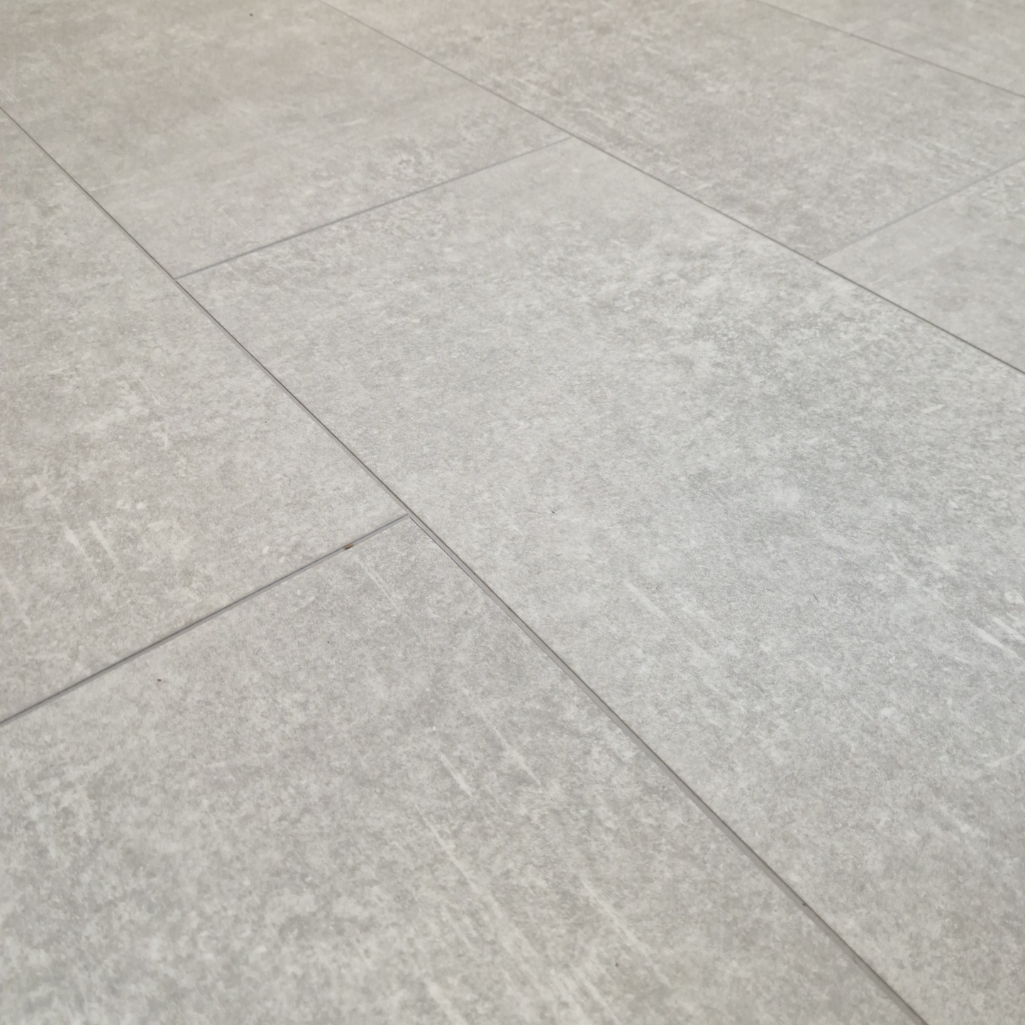 Modena Silverstone Oak Plank LVT Rigid Core SPC Click Luxury Vinyl Tile Flooring
