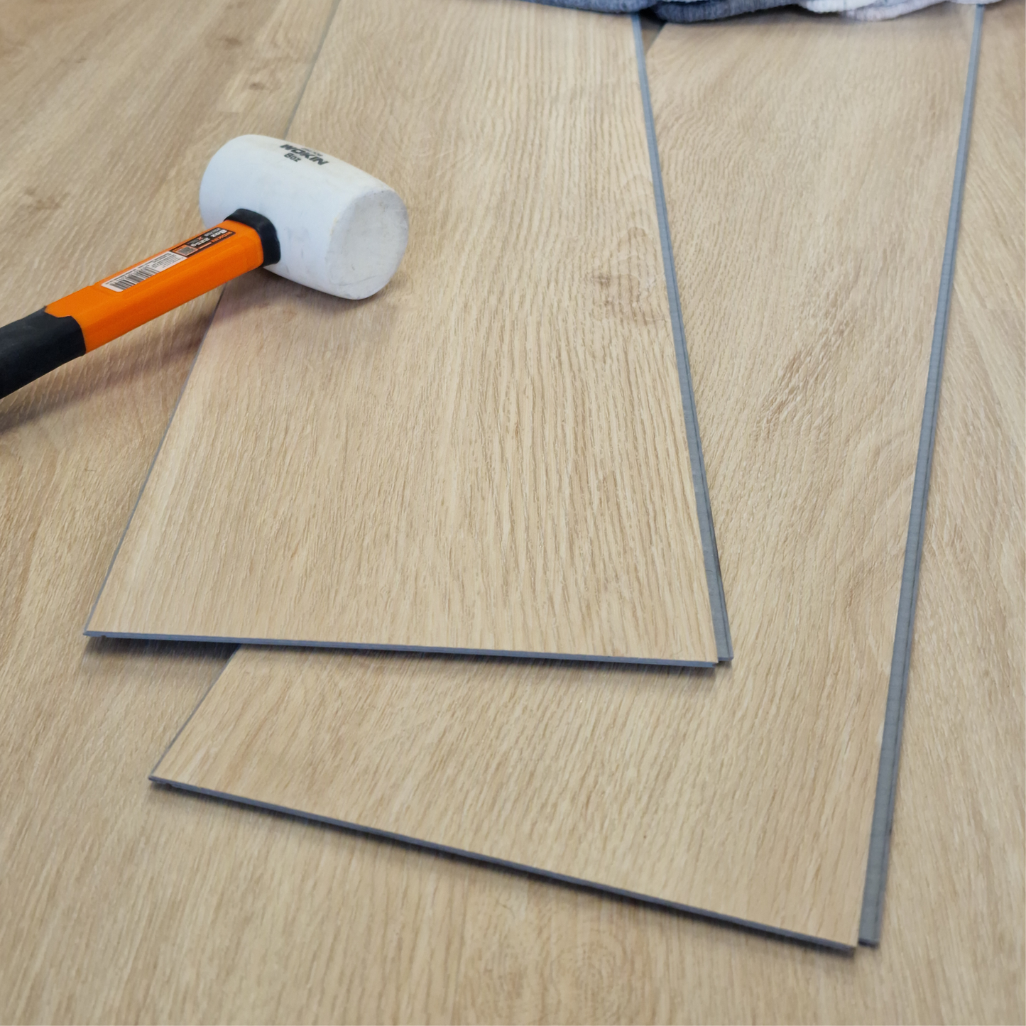 Waterproof Natural Oak Plank LVT Rigid Core SPC Click Luxury Vinyl Tile Flooring