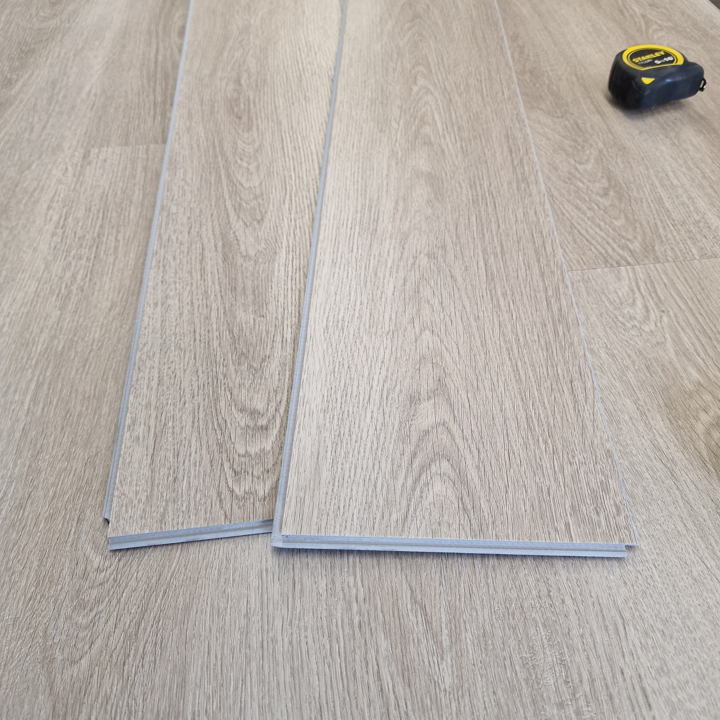 Waterproof Grey Ashen Oak Plank LVT Rigid Core SPC Click Luxury Vinyl Tile Flooring