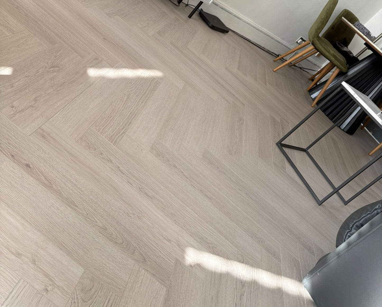 Kingsley 8mm Ashford Oak Herringbone Laminate Flooring