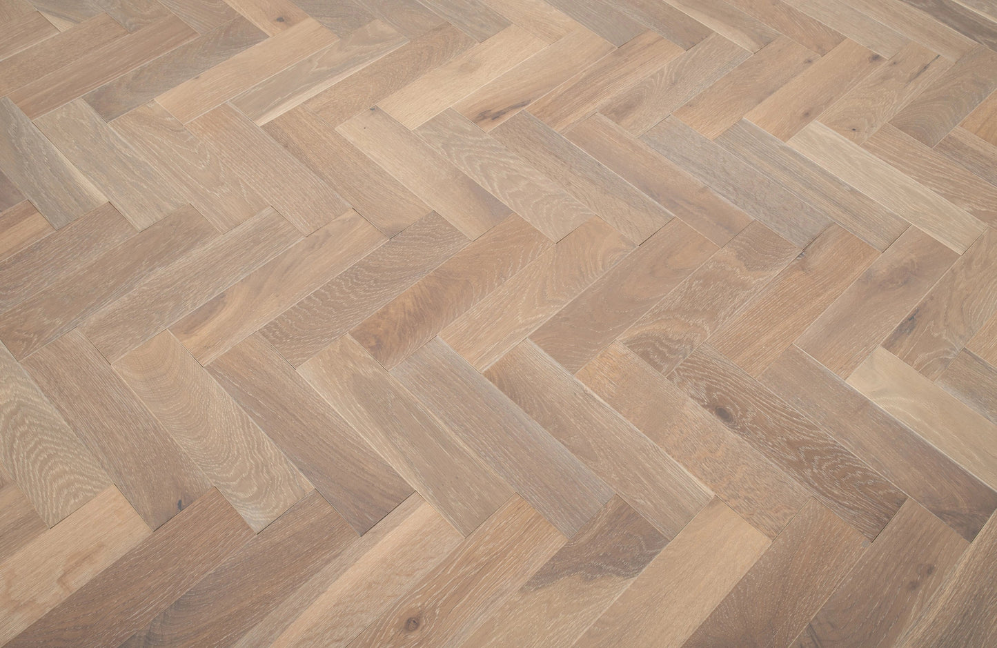 Verona Chatsworth Herringbone Oak Engineered Wood Flooring
