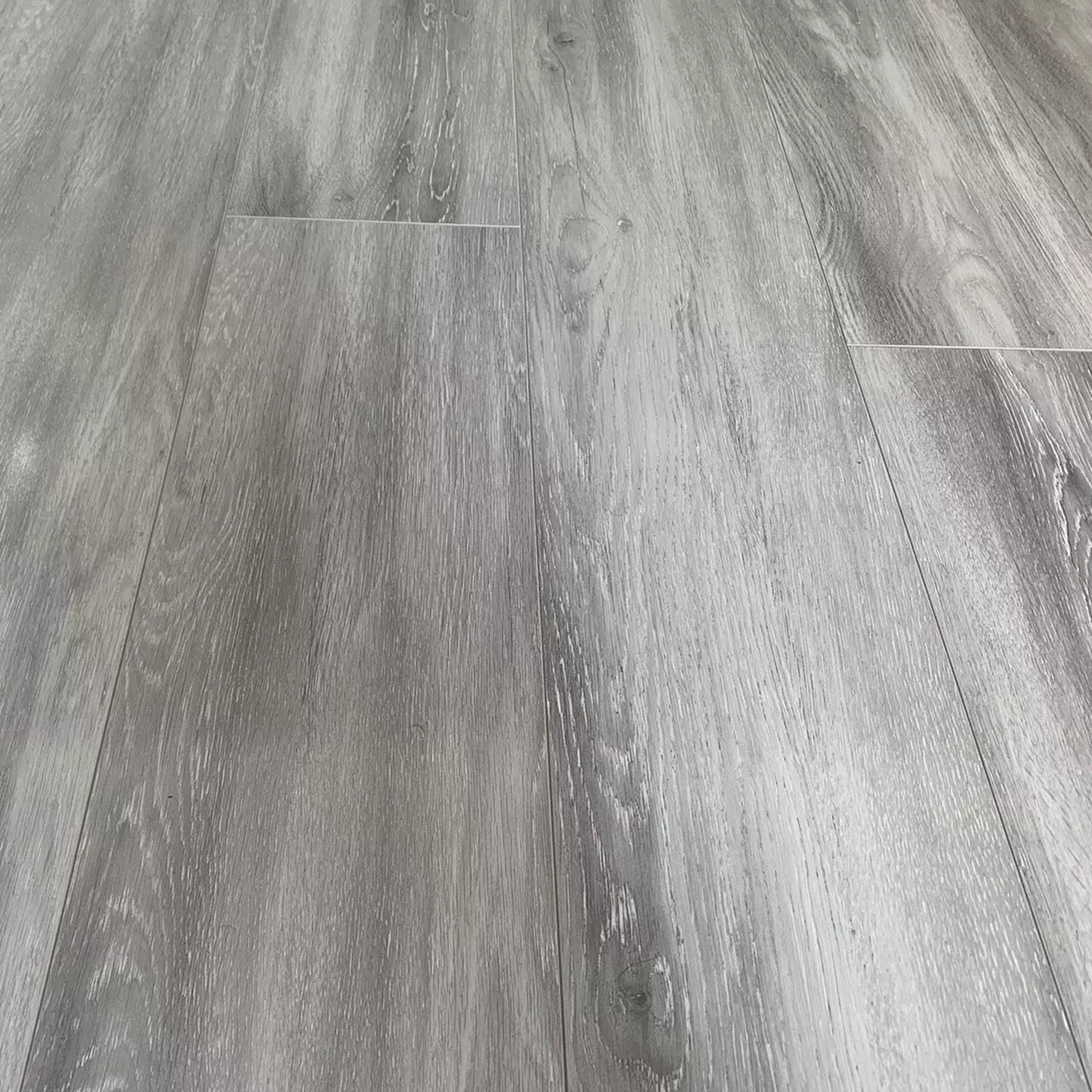 High Gloss Silver Ice 8mm Laminate Flooring