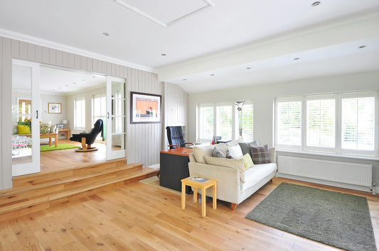 Which is better: oiled or lacquered engineered wood flooring