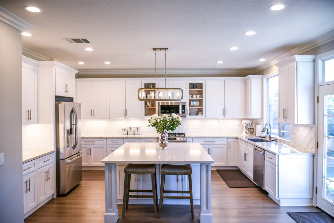 Best Flooring for Dining Rooms: Style and Function in Perfect Harmony