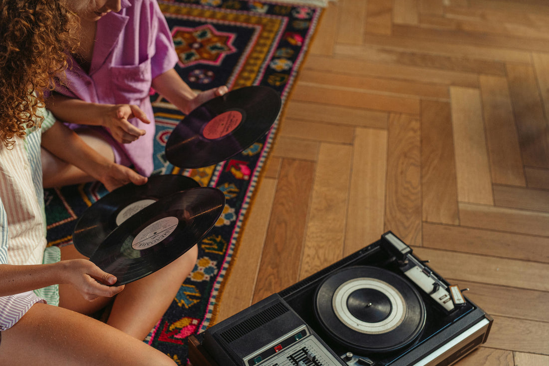 How to Clean Vinyl Floors: Easy Tips for Keeping Them Looking Great