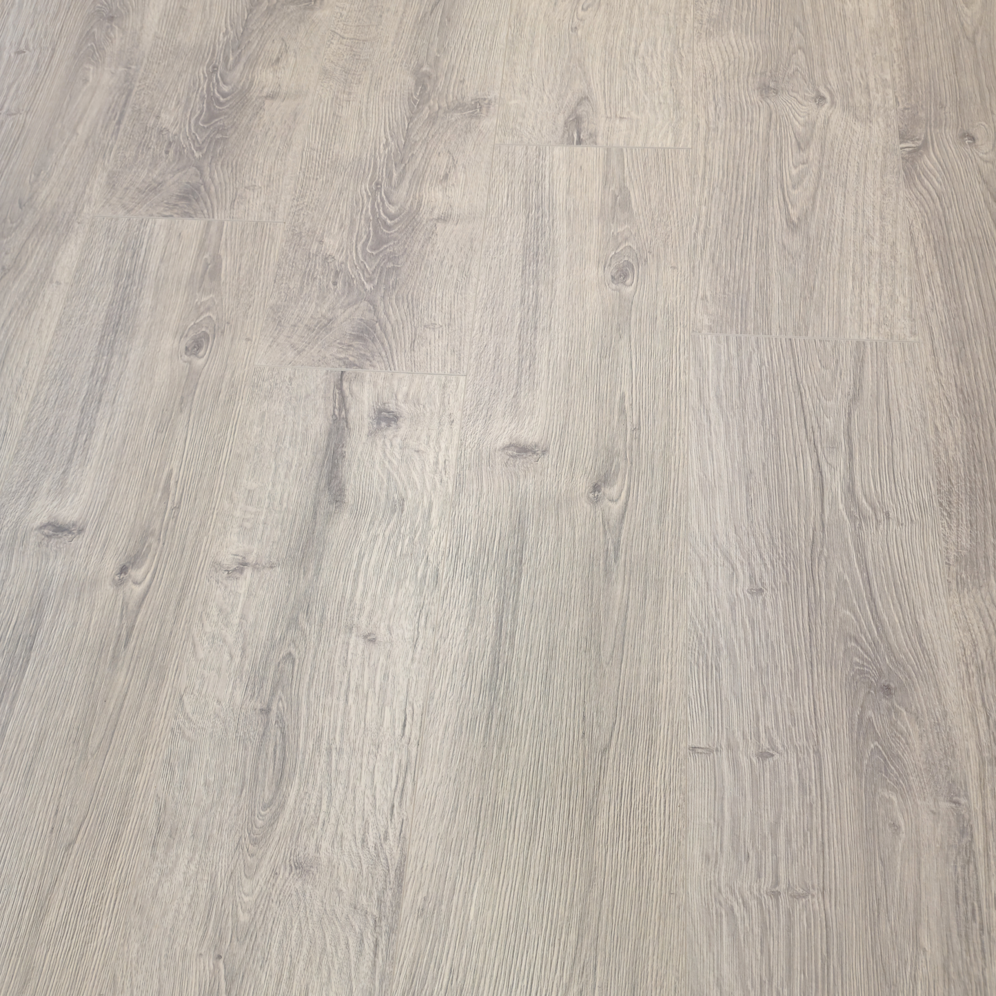 Waterproof Luxury Ivory Oak 8mm Laminate Flooring