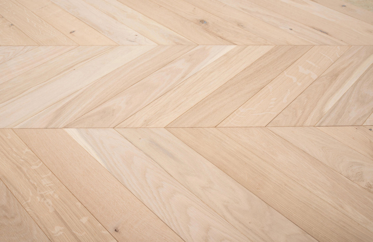 bexley-oak-chevron-engineered-wood-flooring-5