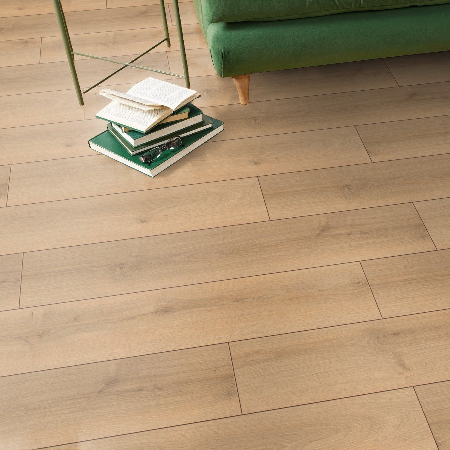 STEP Click XL Canyon Natural Oak 12mm AC5 Laminate Flooring