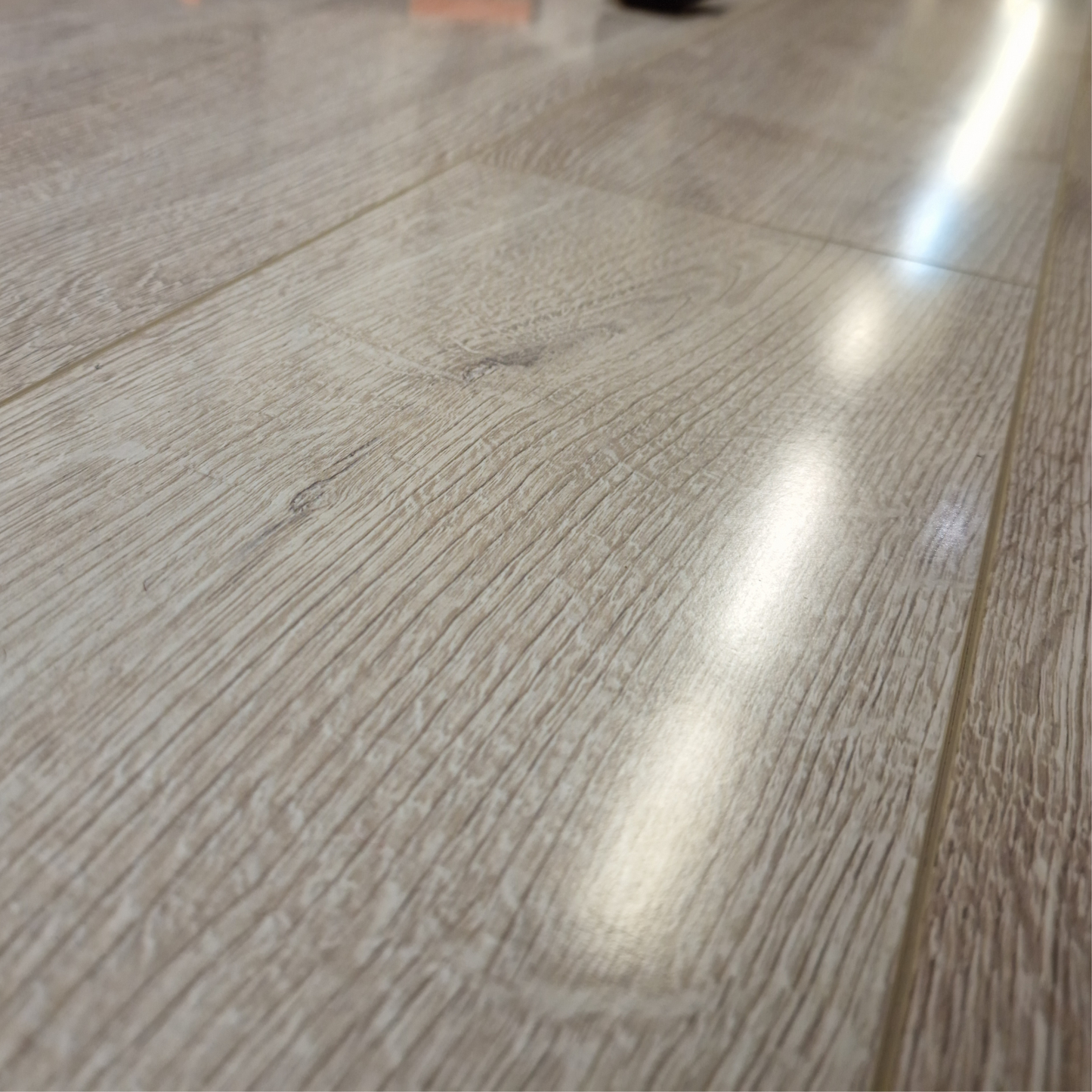 High Gloss Silver 8mm Laminate Flooring