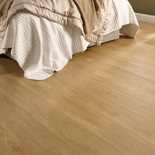 Desert Glow Oak Horizon 12mm AC5 Laminate Flooring