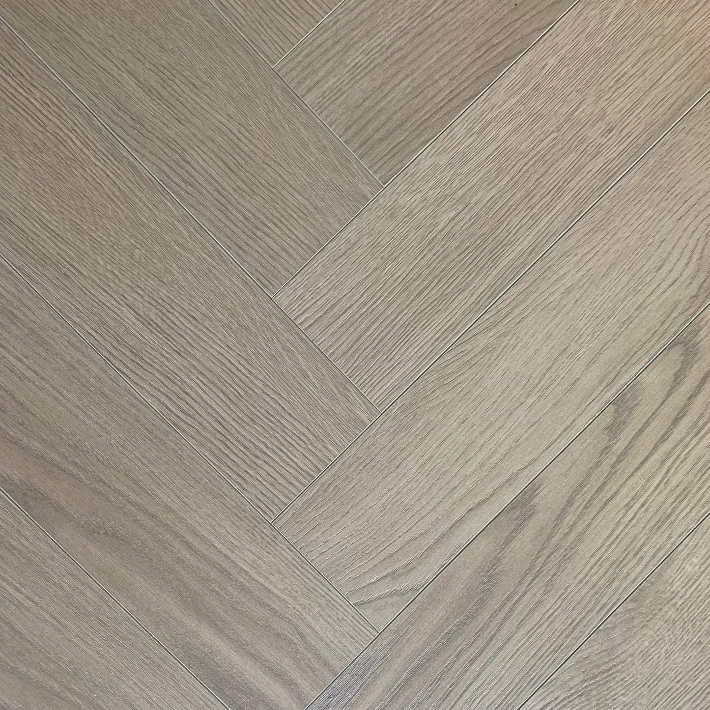 Kingsley 8mm Whitford Oak Herringbone Laminate Flooring