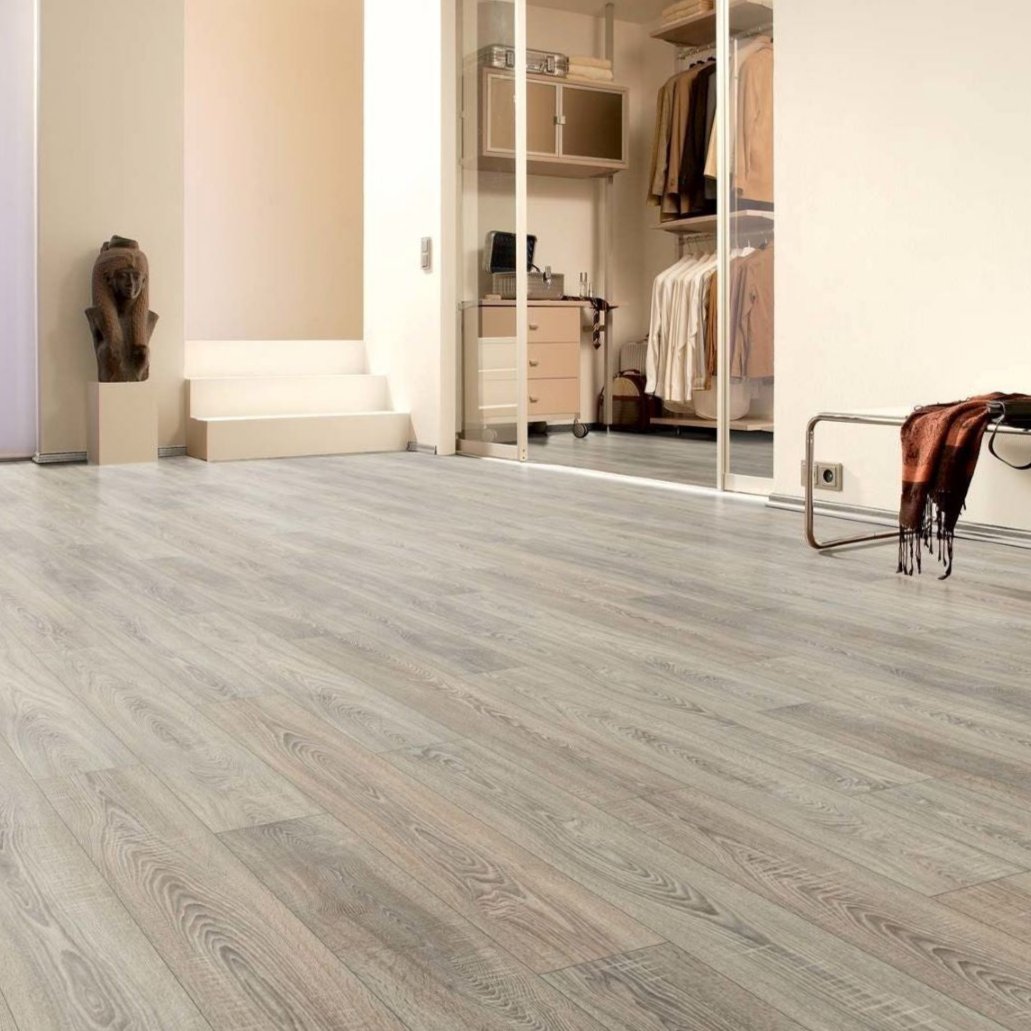 house-oak-12mm-waterproof-laminate-flooring