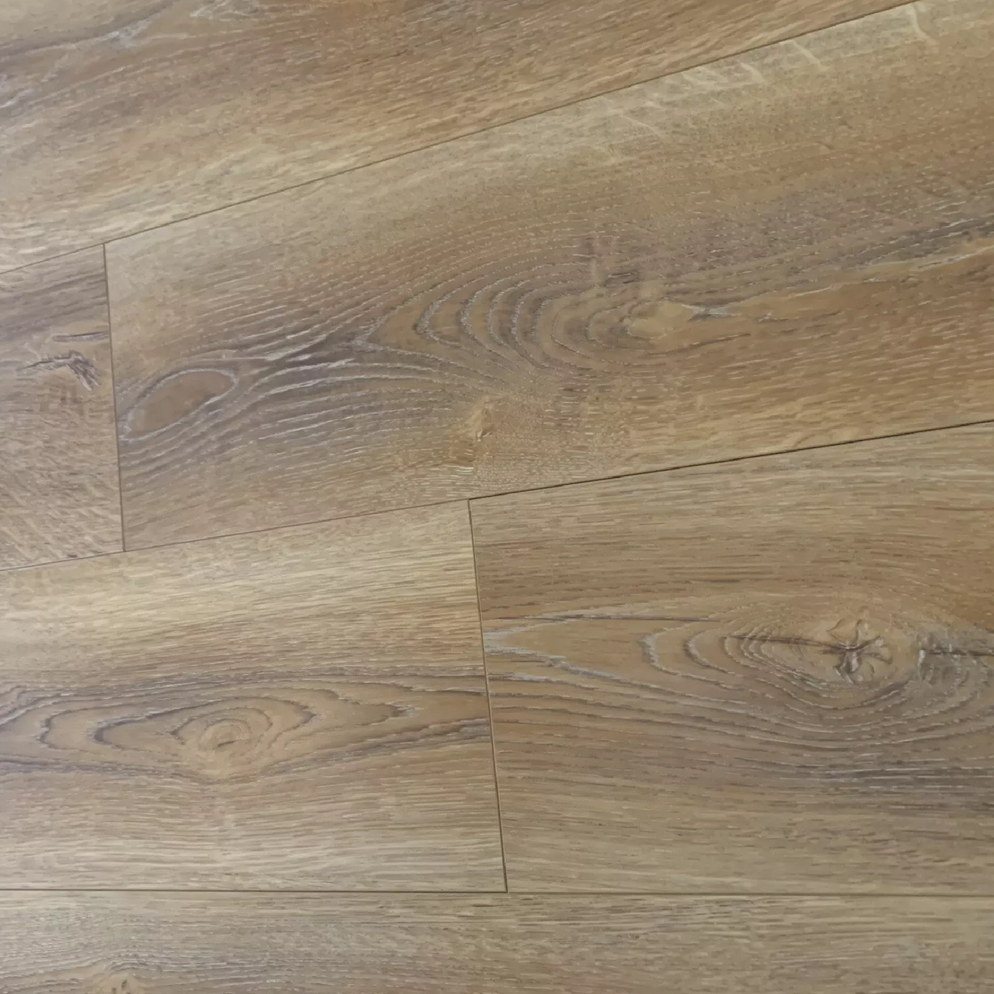 High Gloss Barrel Oak 8mm Laminate Flooring