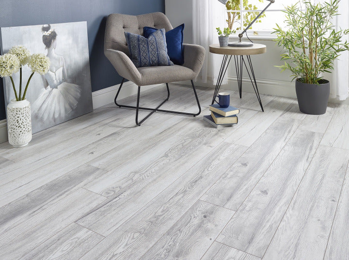 Horizon 12mm Heritage Oak Laminate Flooring