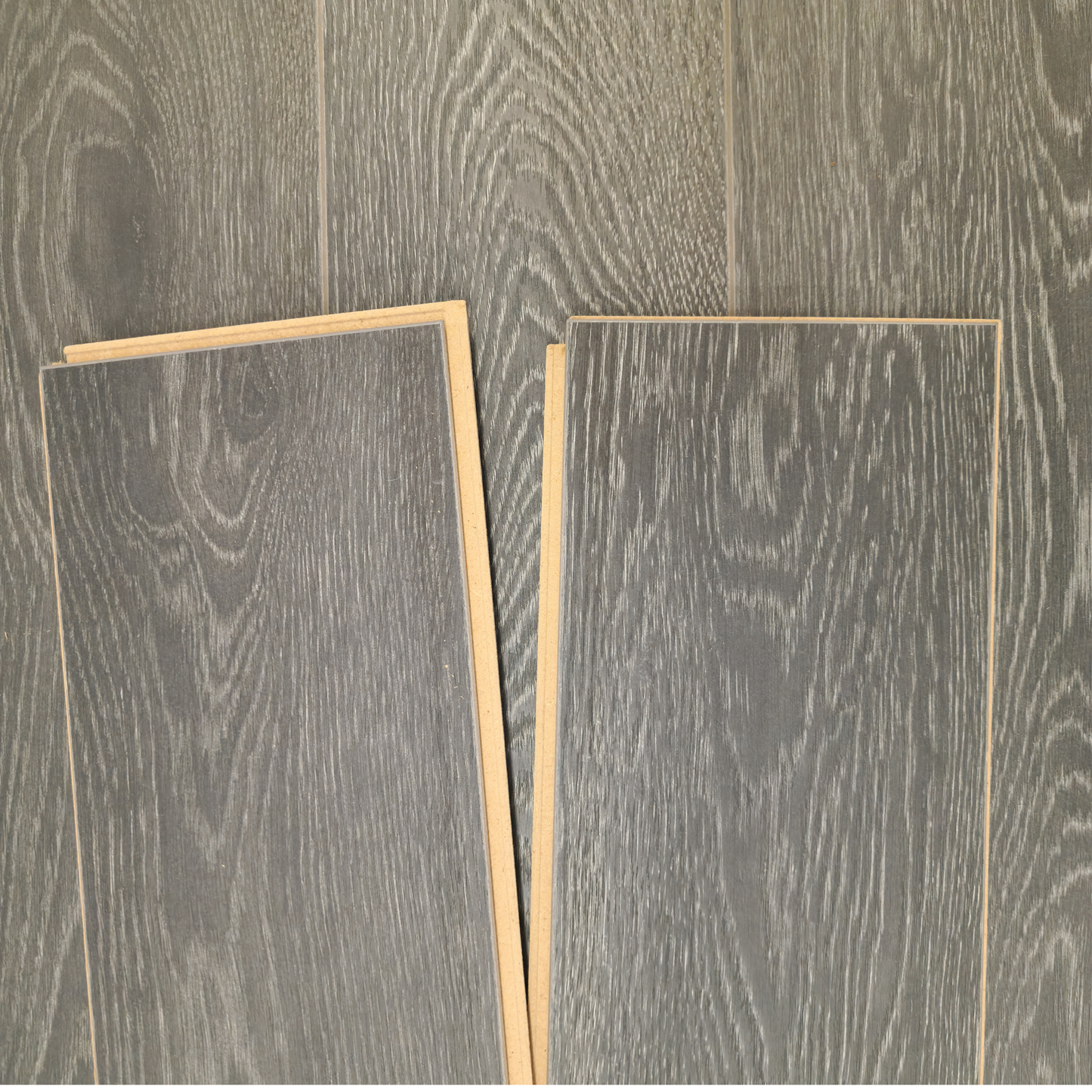 Waterproof Luxury Nordic Grey Oak 12mm Laminate Flooring