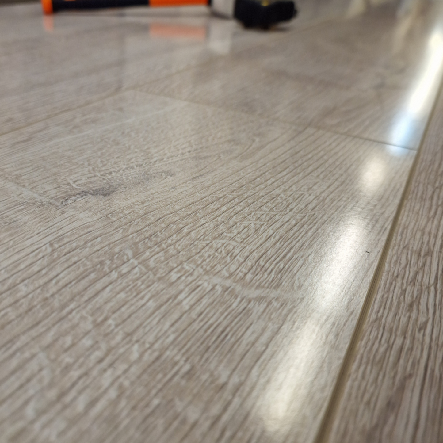 High Gloss Silver 8mm Laminate Flooring