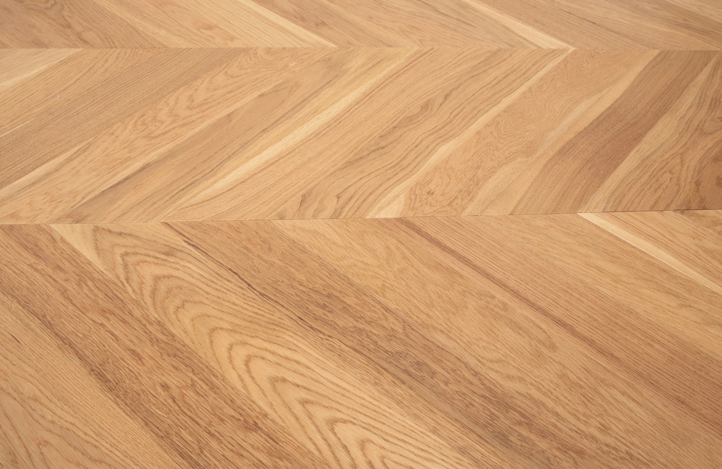 dunmore-oak-14mm-chevron-engineered-wood-flooring - 4