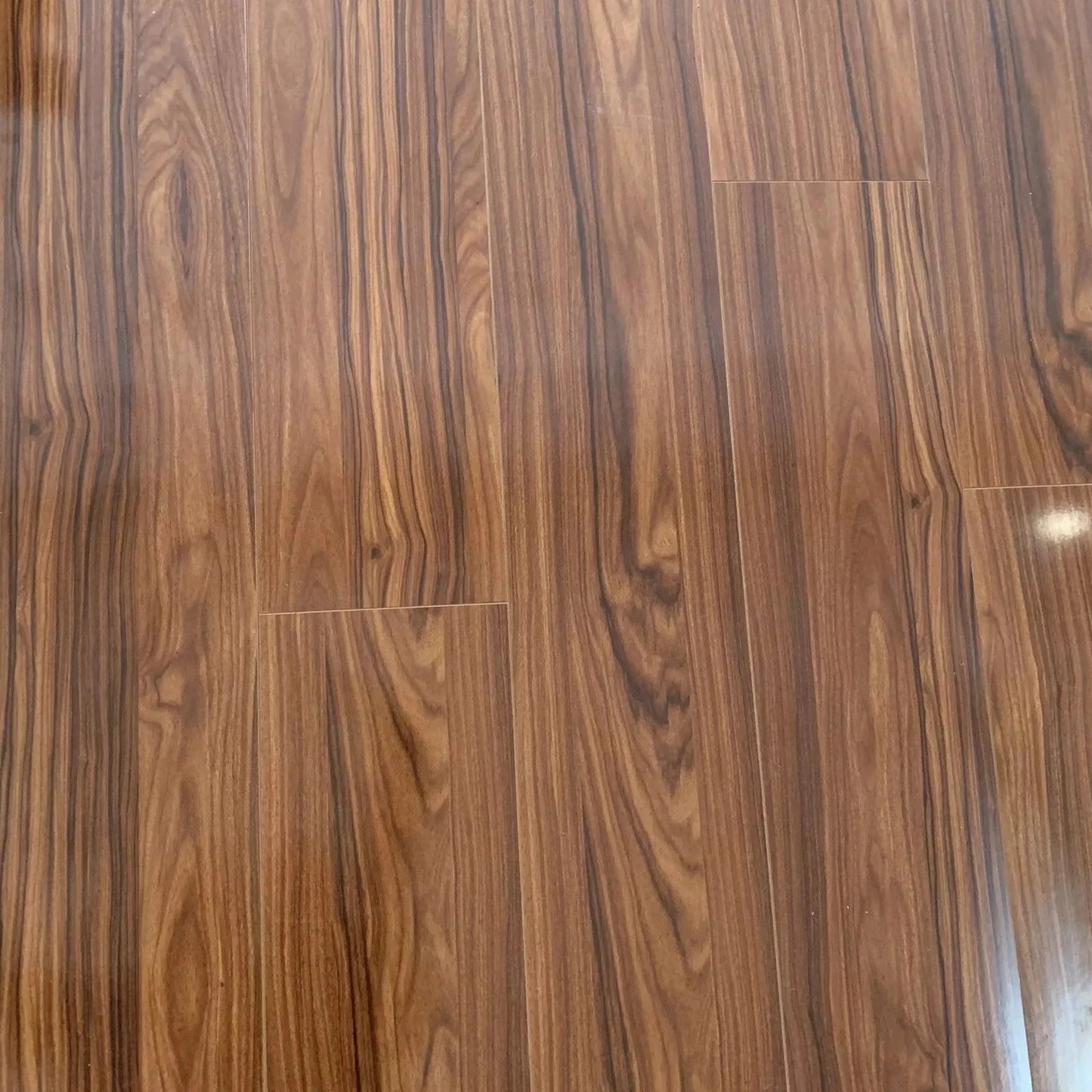 High Gloss Bourbon 8mm Laminate Flooring