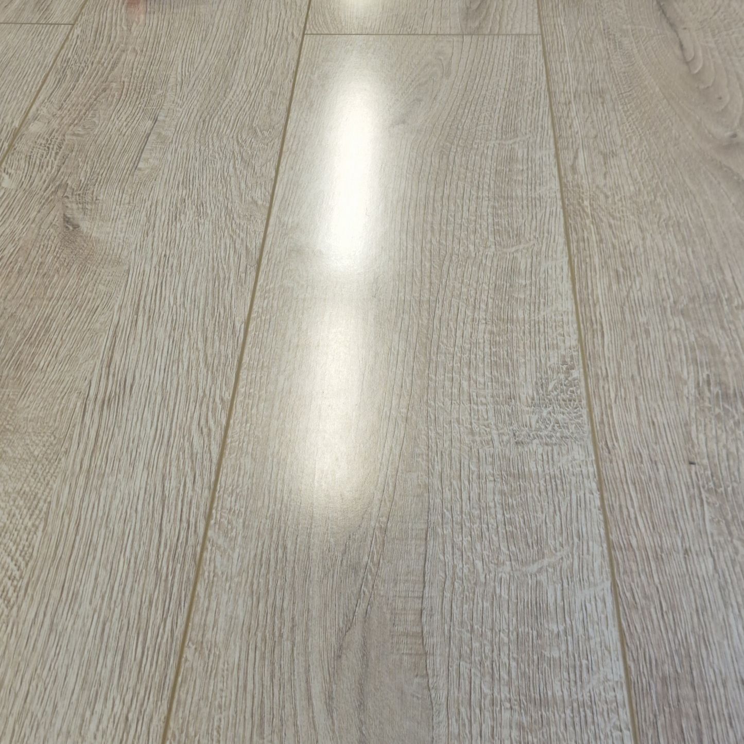 High Gloss Silver 8mm Laminate Flooring