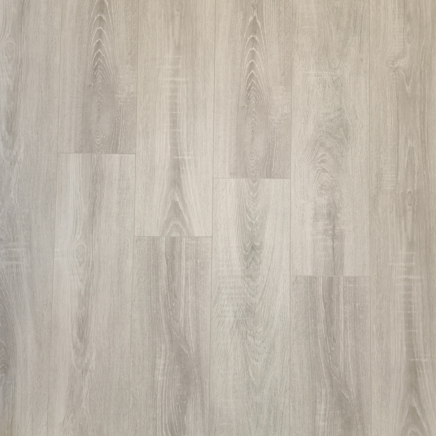 Waterproof Luxury Amberwood Oak 8mm Laminate Flooring