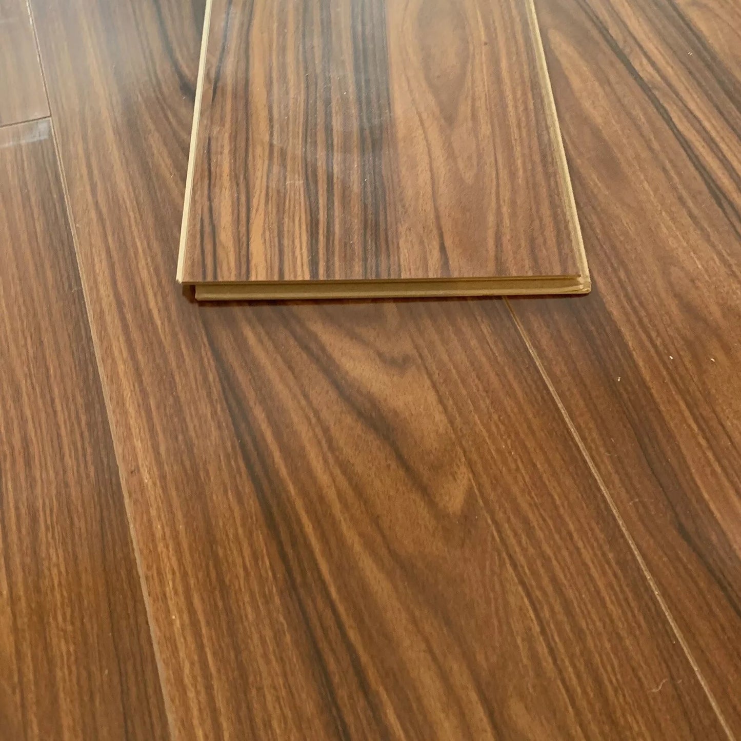 High Gloss Bourbon 8mm Laminate Flooring