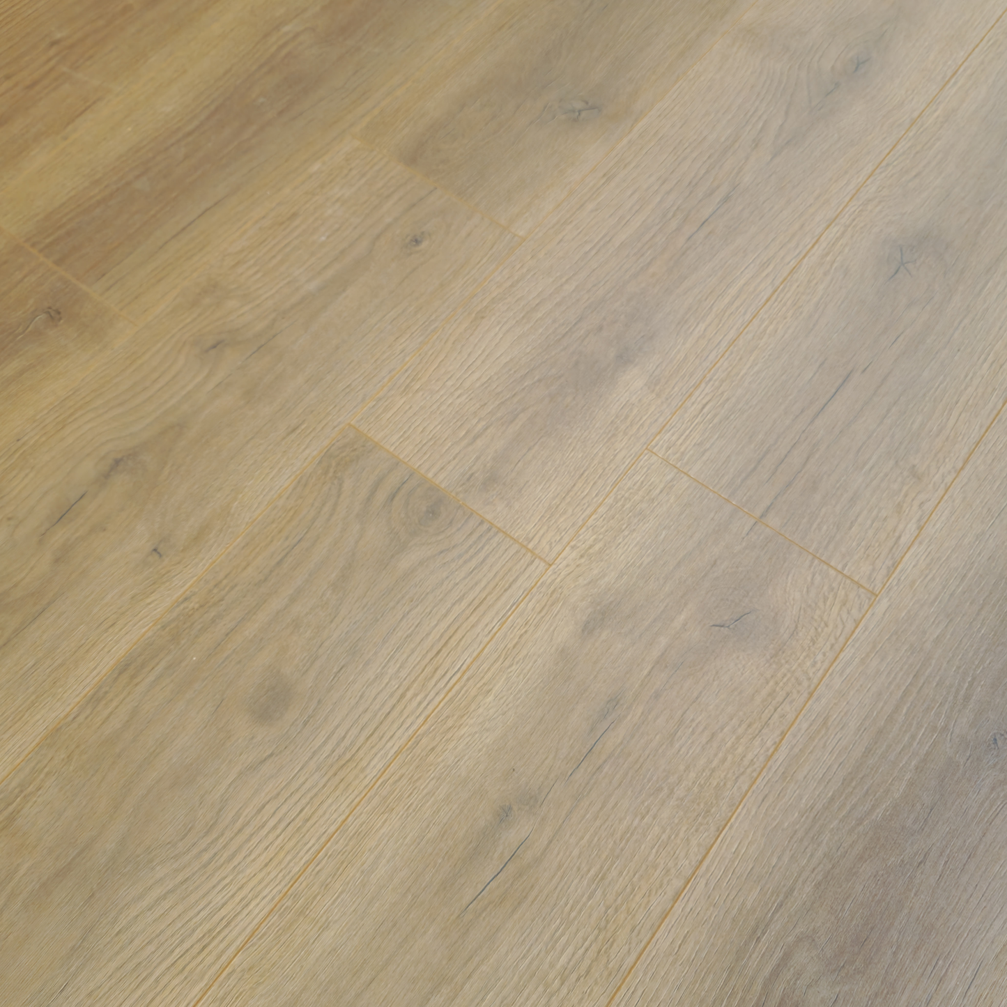 Waterproof Luxury Palewood Oak 8mm Laminate Flooring
