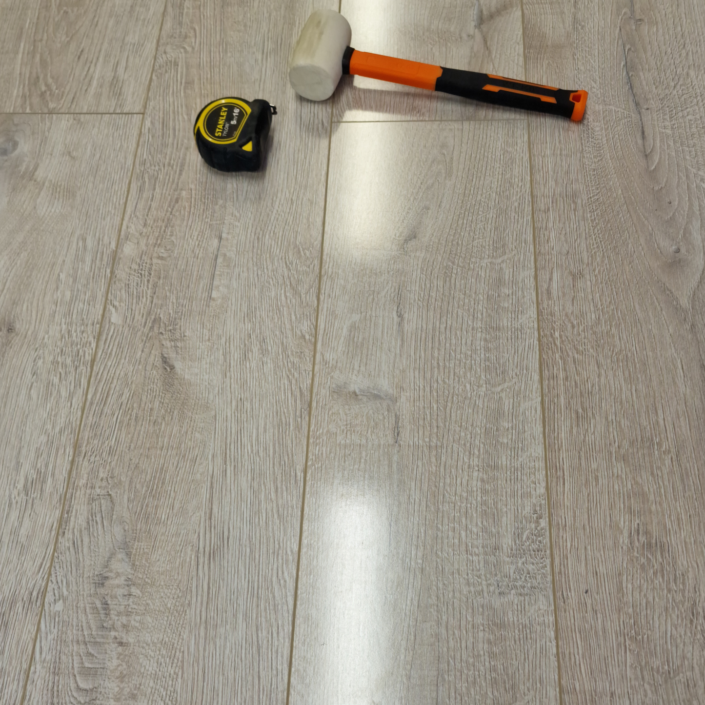 High Gloss Silver 8mm Laminate Flooring