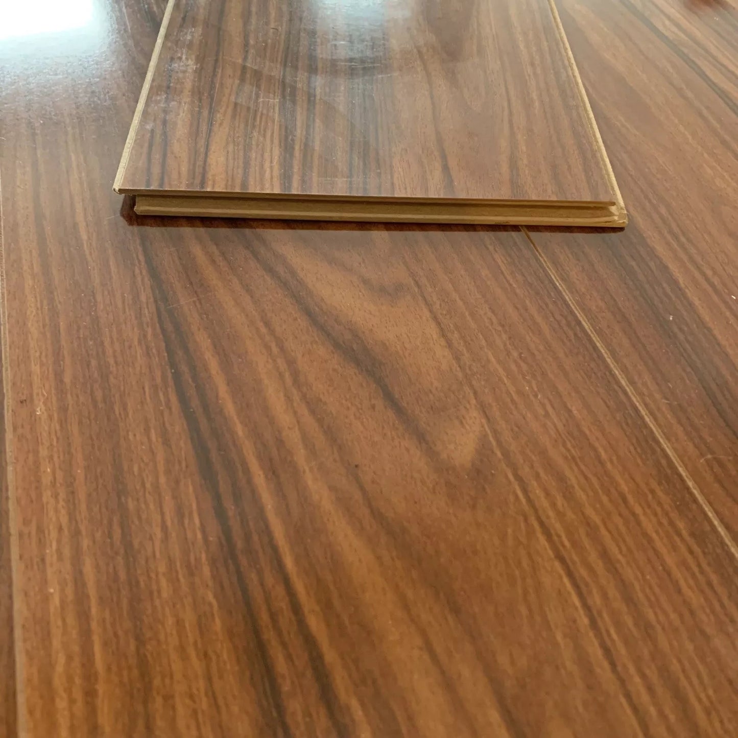 High Gloss Bourbon 8mm Laminate Flooring