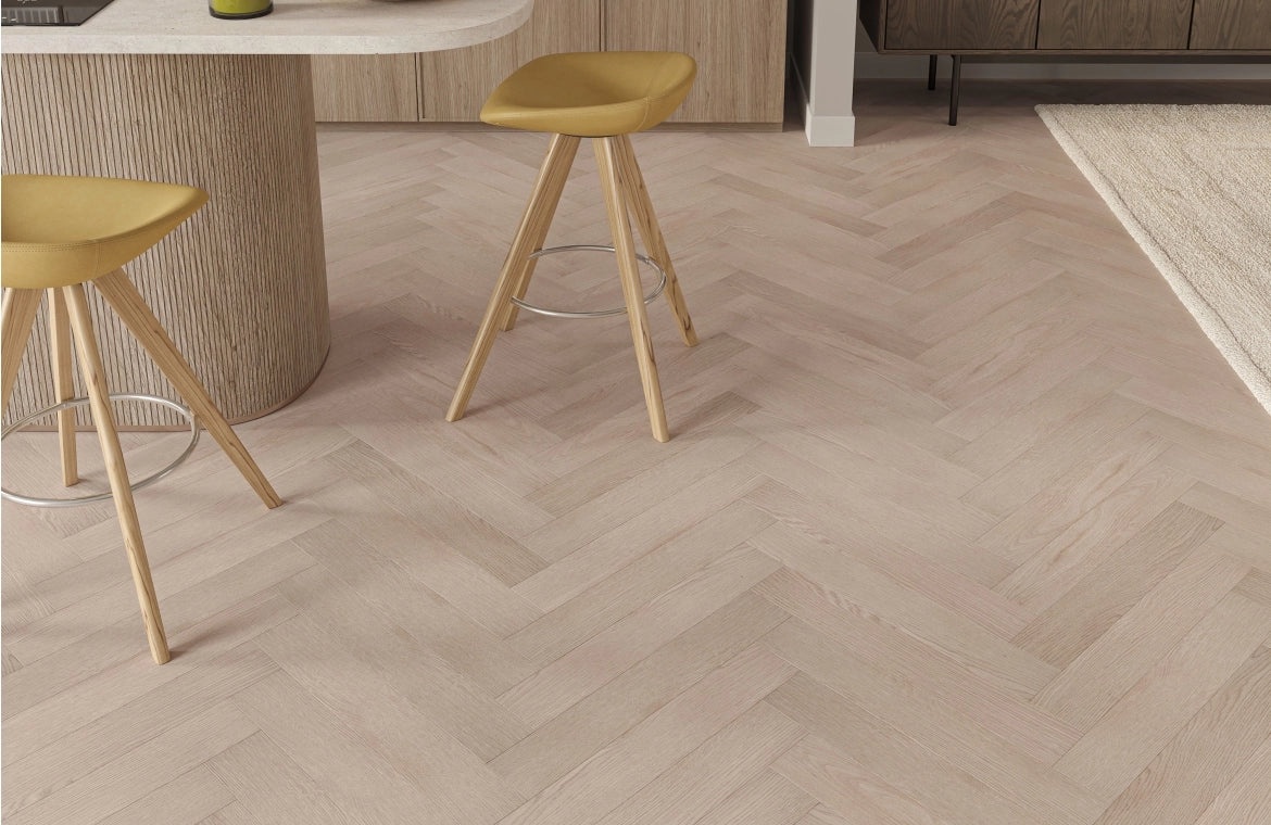 kingsley-8mm-whitford-oak-herringbone-laminate-flooring-1