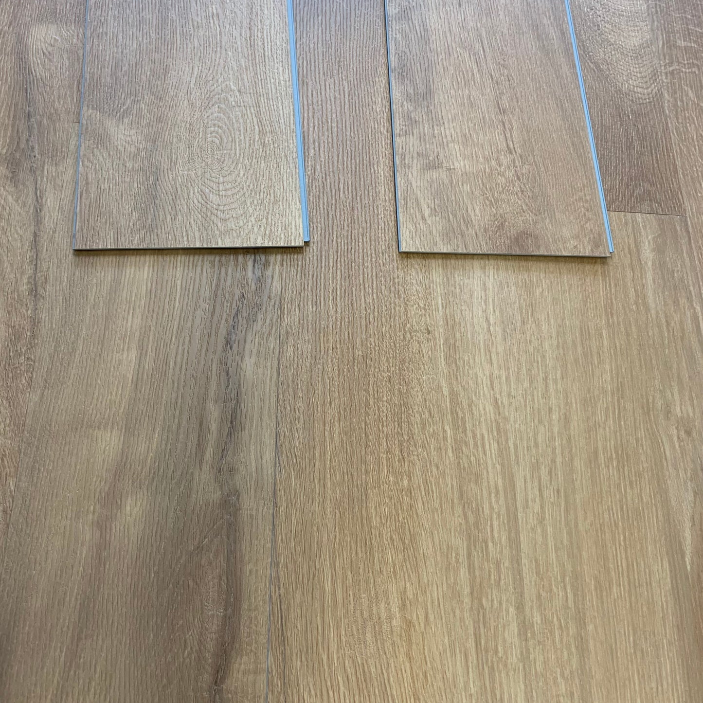 Waterproof Savannah Oak Plank LVT Rigid Core SPC 5.2mm Click Luxury Vinyl Tile Flooring