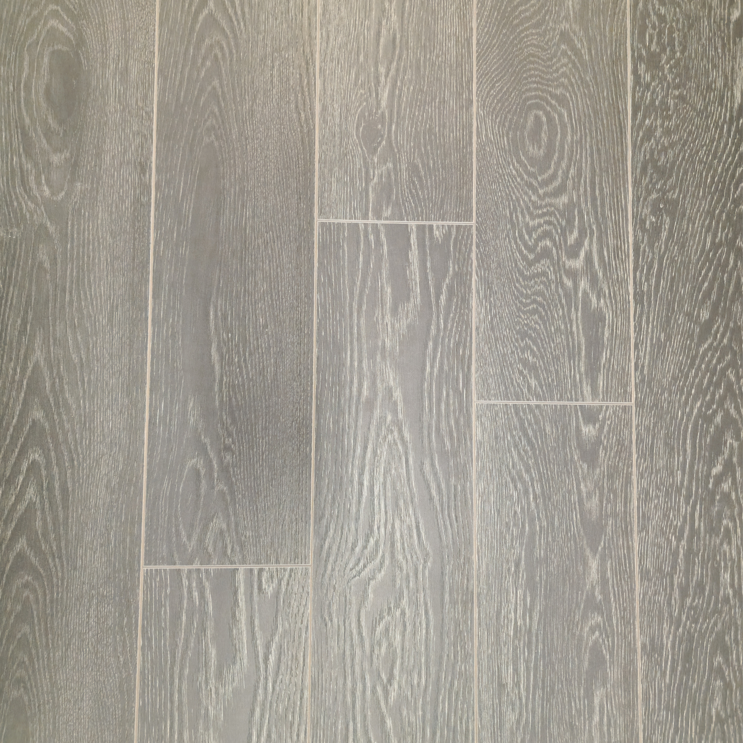 Waterproof Luxury Nordic Grey Oak 12mm Laminate Flooring