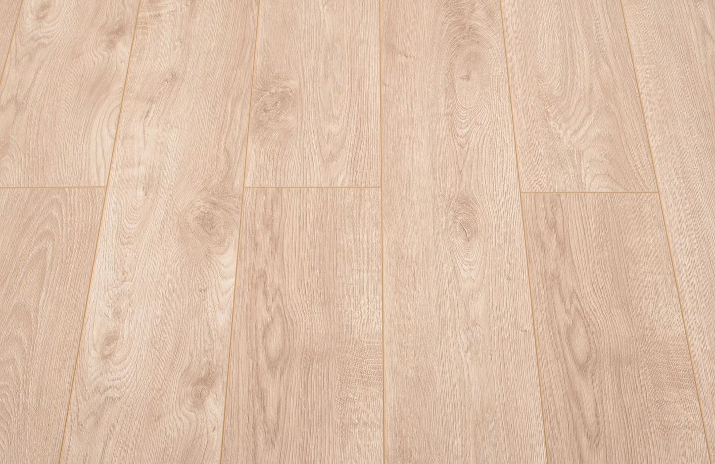 AGT Effect 8mm Laminate Flooring – Solvane