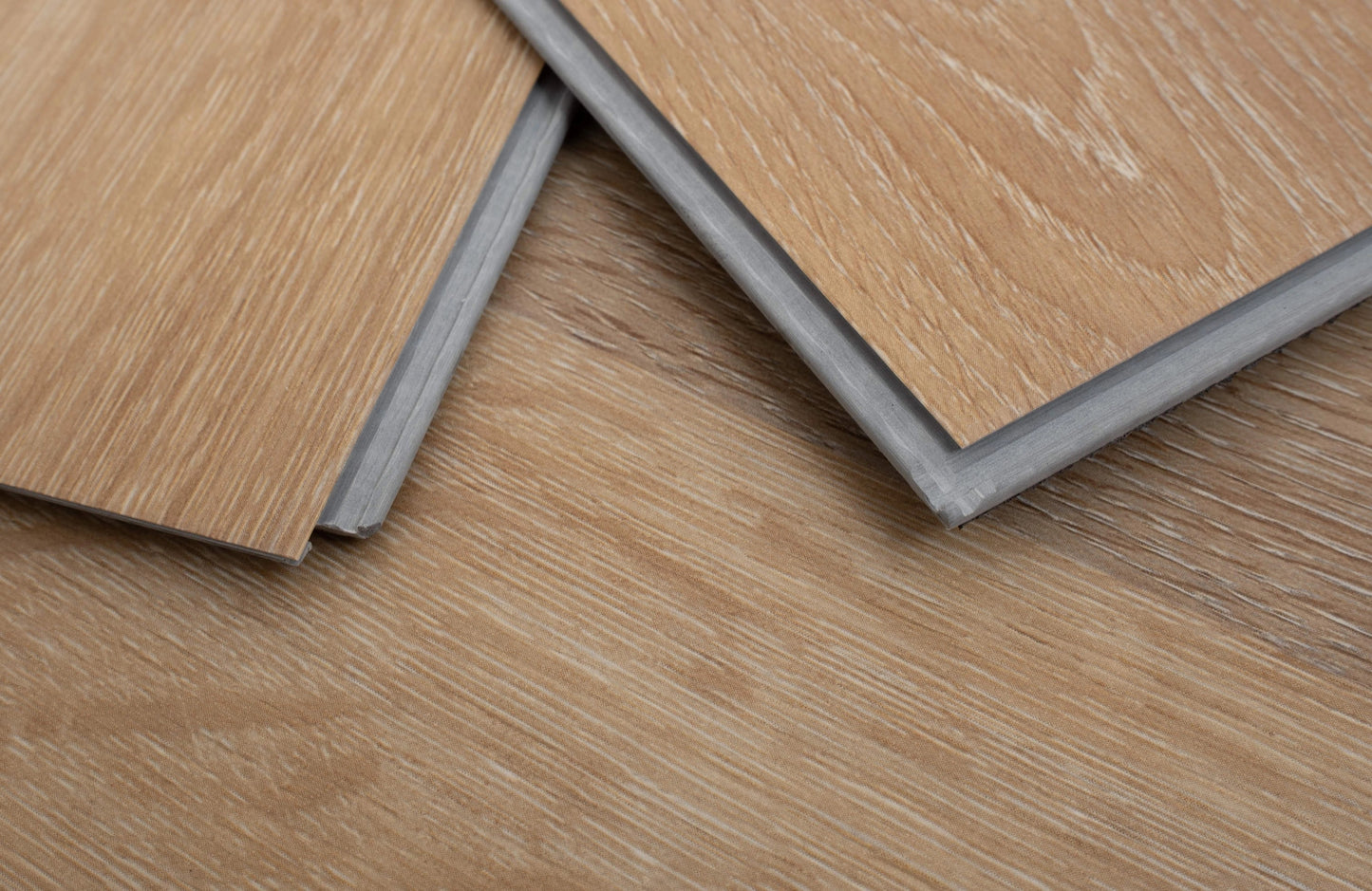 Waterproof Amber Oak Herringbone LVT Rigid Core SPC Click Luxury Vinyl Tile Flooring