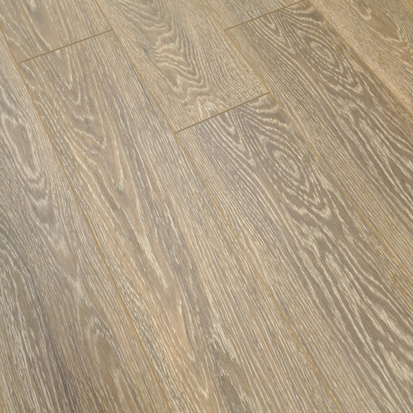 Waterproof Luxury Frostwood Oak 12mm Laminate Flooring