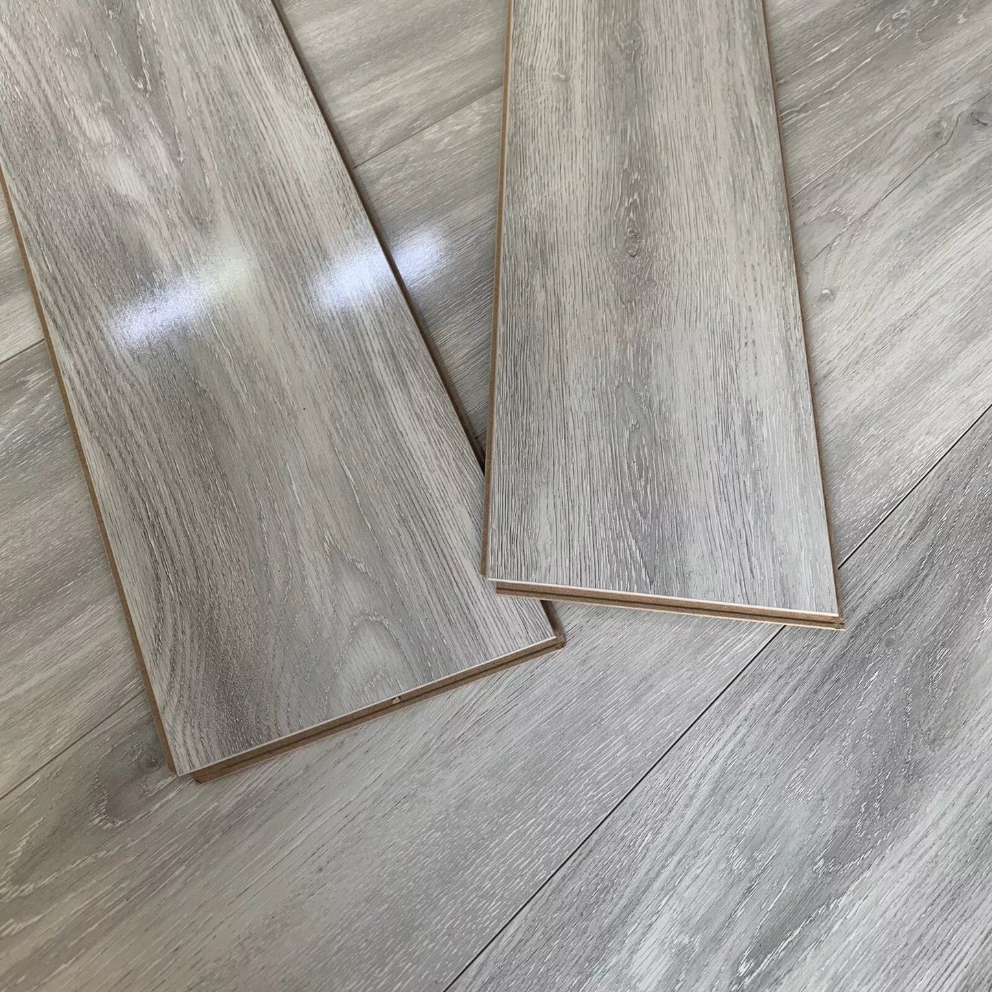 High Gloss Silver Ice 8mm Laminate Flooring