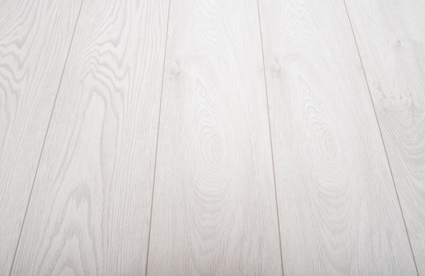 AGT Effect 12mm Laminate Flooring – Alvera