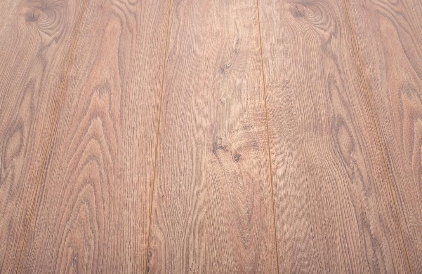 AGT Effect 12mm Laminate Flooring – Aspen