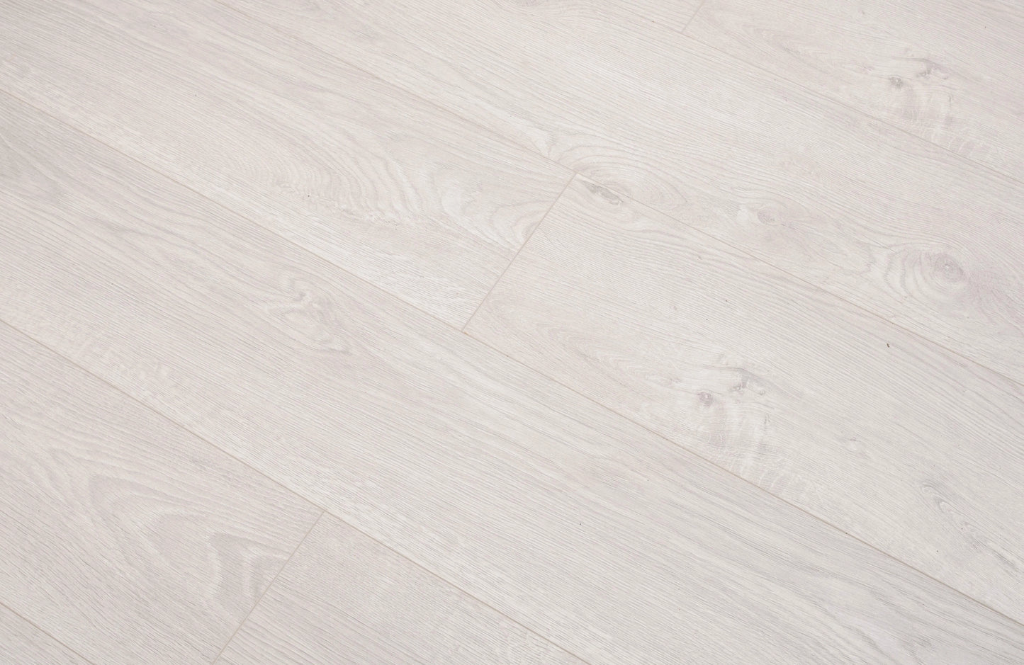 AGT Effect 12mm Laminate Flooring – Eterna