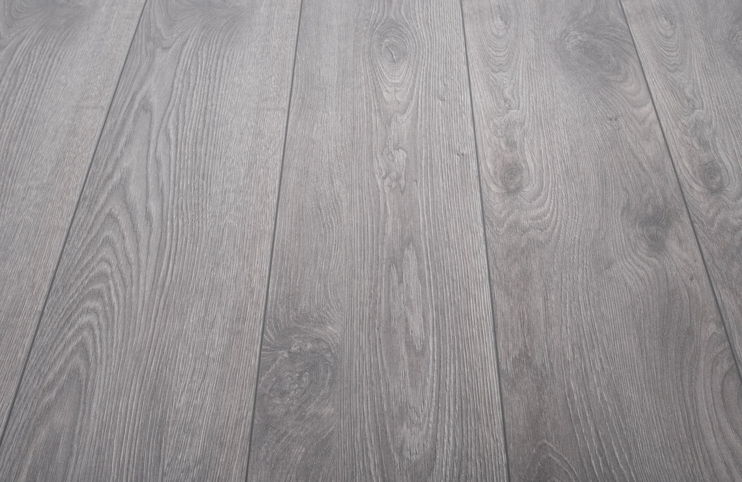 AGT Effect 12mm Laminate Flooring – Terra