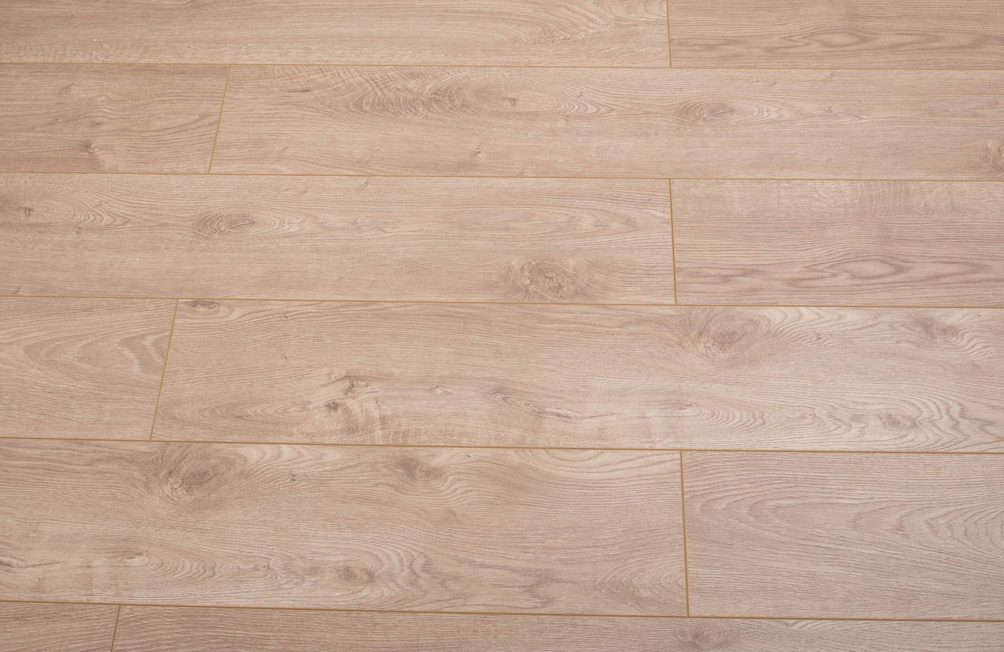 AGT Effect 12mm Laminate Flooring – Solvane