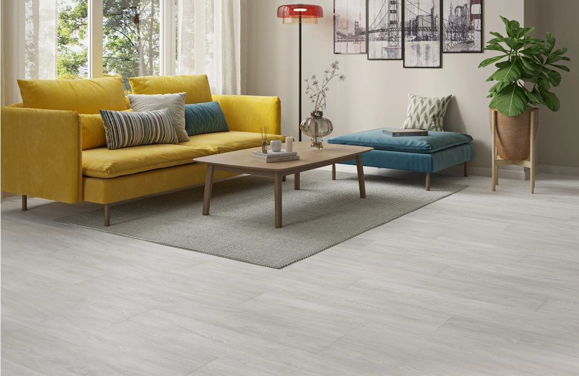 Waterproof Luxury Amberwood Oak 8mm Laminate Flooring