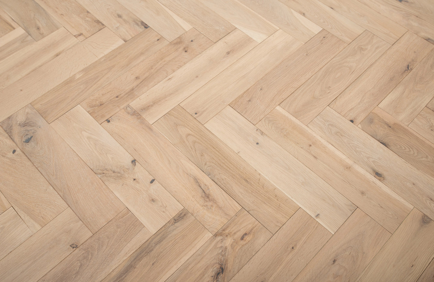 Aureon Timber Solid Oak Herringbone Flooring