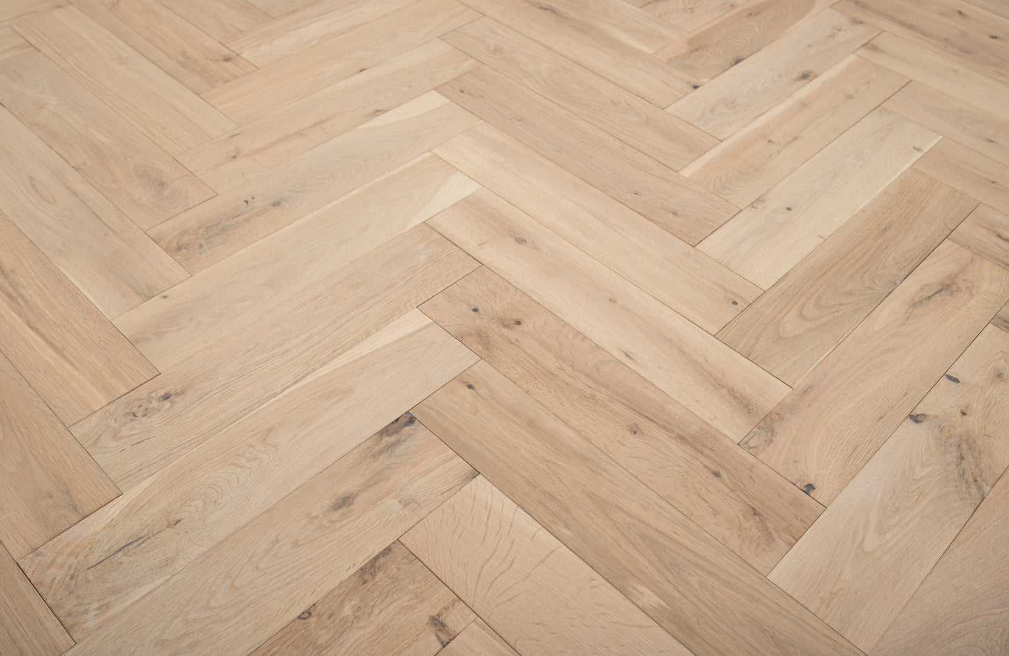 Aureon Timber Solid Oak Herringbone Flooring