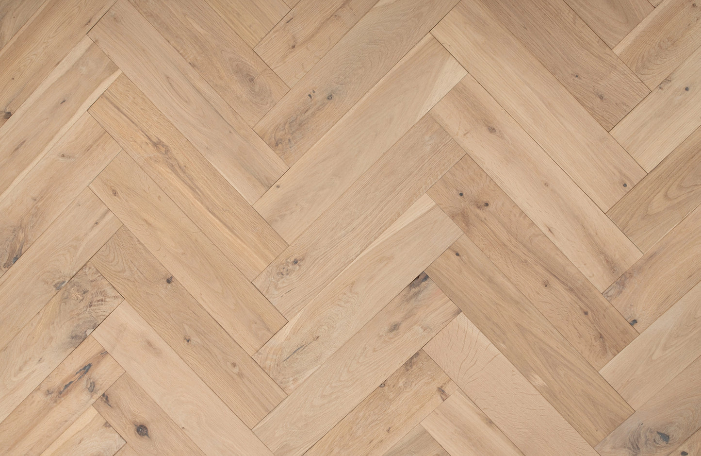 Aureon Timber Solid Oak Herringbone Flooring